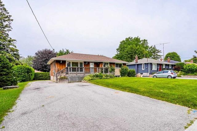 122 Arthur St, House detached with 2 bedrooms, 1 bathrooms and 2 parking in Clarington ON | Image 6