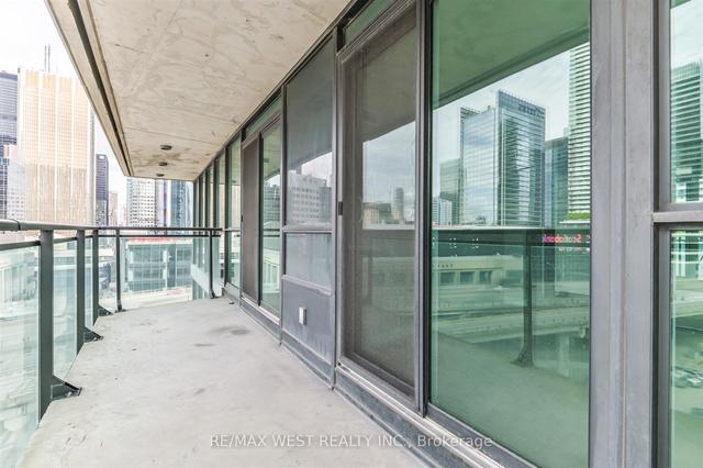 903 - 33 Bay St, Condo with 2 bedrooms, 2 bathrooms and 1 parking in Toronto ON | Image 15