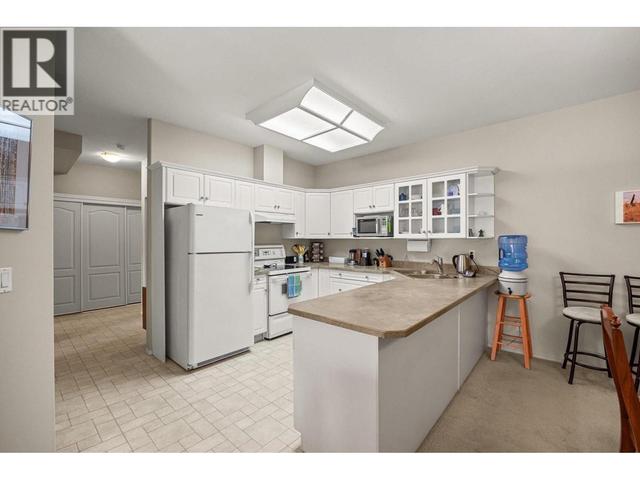 315 - 2288 Benvoulin Rd, Condo with 2 bedrooms, 2 bathrooms and 1 parking in Kelowna BC | Image 5