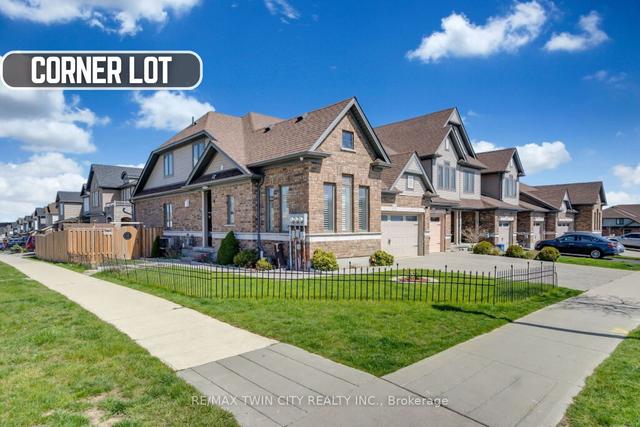 151 Eden Oak Tr, House attached with 3 bedrooms, 4 bathrooms and 4 parking in Kitchener ON | Image 12