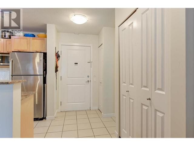 400 - 551 Yates Road, Condo with 2 bedrooms, 1 bathrooms and 1 parking in Kelowna BC | Image 28