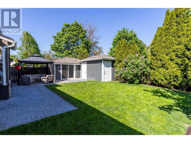 1821 Ethel St, House detached with 4 bedrooms, 3 bathrooms and 4 parking in Kelowna BC | Image 5