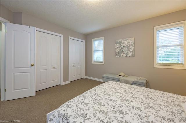 1004 Hanson Cres, House detached with 4 bedrooms, 2 bathrooms and 6 parking in London ON | Image 25
