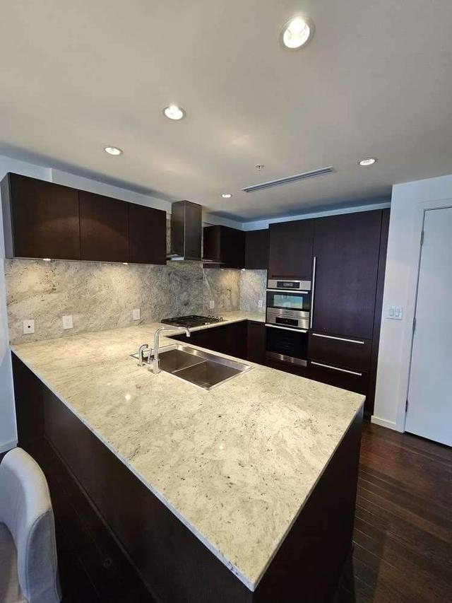2802 - 180 University Ave, Condo with 1 bedrooms, 1 bathrooms and 1 parking in Toronto ON | Image 15