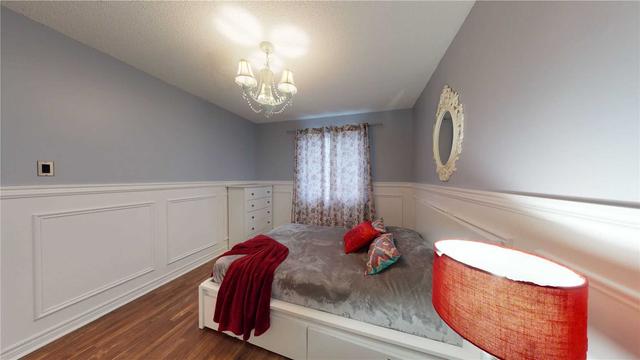81 Ready Crt, House detached with 3 bedrooms, 4 bathrooms and 6 parking in Brampton ON | Image 18