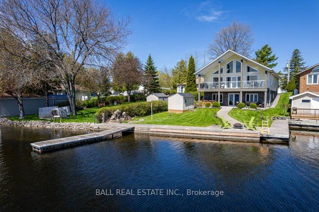 44 Falls Bay Rd, House detached with 1 bedrooms, 3 bathrooms and 6 parking in Kawartha Lakes ON | Image 1