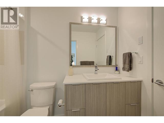 PH10 - 1800 Richter St, Condo with 3 bedrooms, 2 bathrooms and 1 parking in Kelowna BC | Image 35