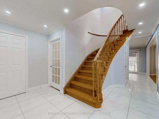3 Lennon Trail, House detached with 4 bedrooms, 5 bathrooms and 6 parking in Brampton ON | Image 9