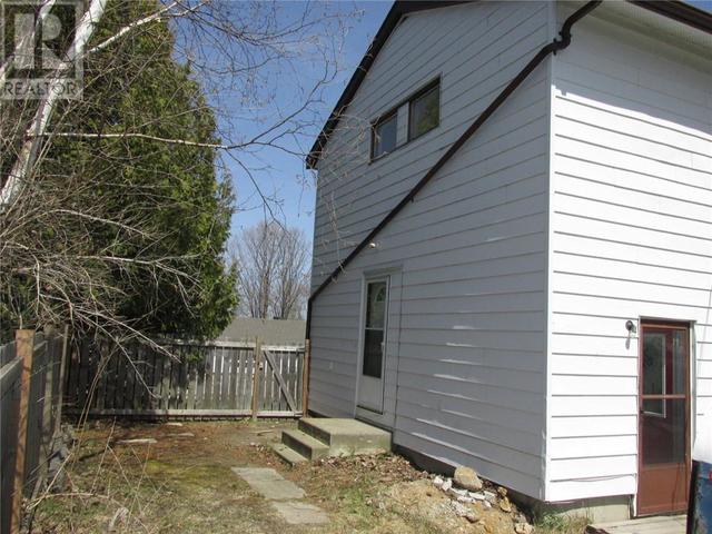 93 Hutchison Avenue, House detached with 4 bedrooms, 2 bathrooms and null parking in Elliot Lake ON | Image 46