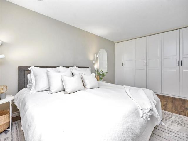 171 Salter Cres, Townhouse with 3 bedrooms, 2 bathrooms and 1 parking in Ottawa ON | Image 18