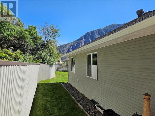 601 - 9th Street Unit# 6, House attached with 2 bedrooms, 2 bathrooms and 1 parking in Keremeos BC | Image 19