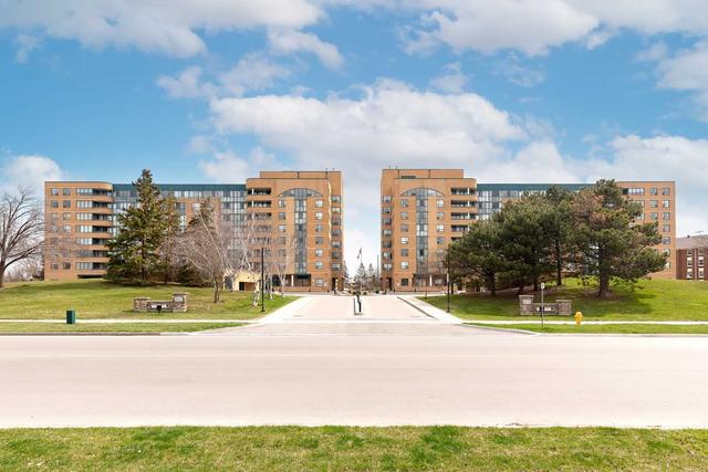 PH812 - 1655 Pickering Pky, Condo with 2 bedrooms, 2 bathrooms and 2 parking in Pickering ON | Image 12