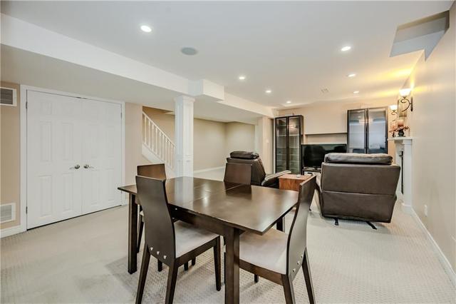 1402 Cedarglen Crt, House attached with 4 bedrooms, 2 bathrooms and 4 parking in Oakville ON | Image 23