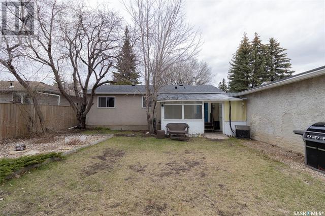 320 Simon Fraser Cres, House detached with 2 bedrooms, 1 bathrooms and null parking in Saskatoon SK | Image 37