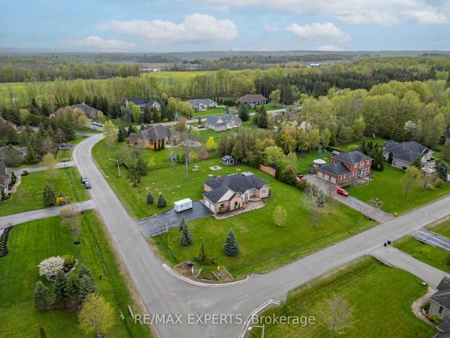 2 Basswood Cir, House detached with 3 bedrooms, 3 bathrooms and 11 parking in Oro Medonte ON | Image 12