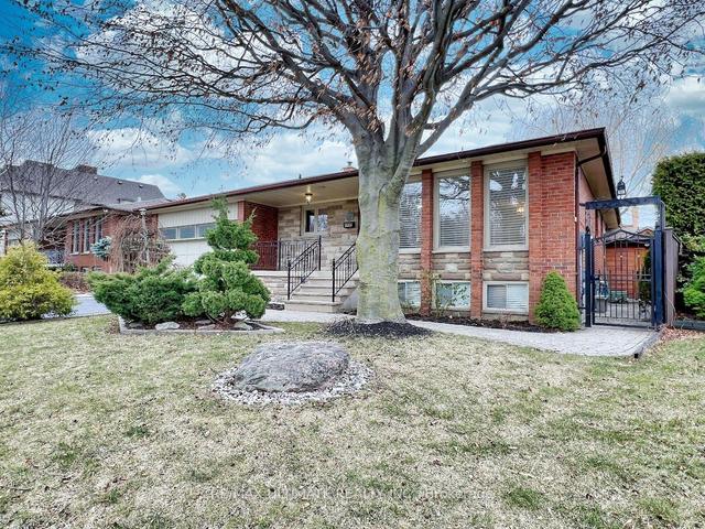 607 Queens Dr, House detached with 3 bedrooms, 2 bathrooms and 4 parking in Toronto ON | Image 33
