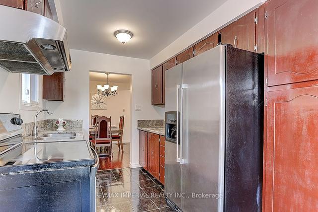 400 Huntsmill Blvd, House detached with 3 bedrooms, 4 bathrooms and 3 parking in Toronto ON | Image 10