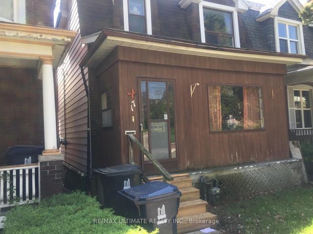 17 Dingwall Ave, House semidetached with 3 bedrooms, 1 bathrooms and 2 parking in Toronto ON | Image 12