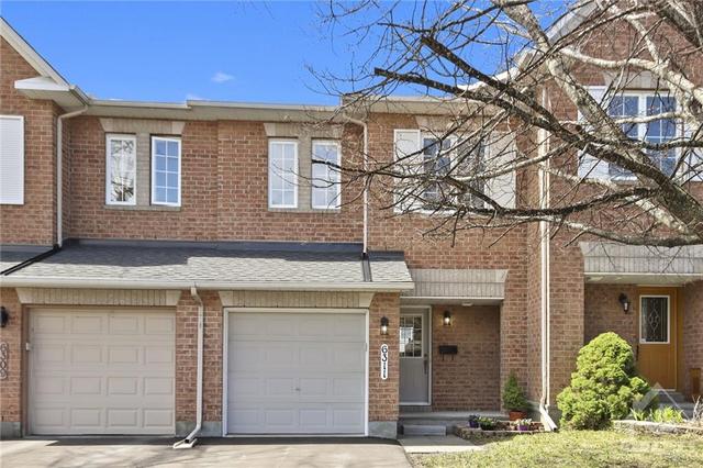 6311 Sablewood Pl, Townhouse with 3 bedrooms, 3 bathrooms and 2 parking in Ottawa ON | Image 1