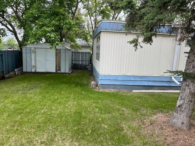 6034 Spruce Crescent, House detached with 2 bedrooms, 1 bathrooms and null parking in Stettler AB | Image 11