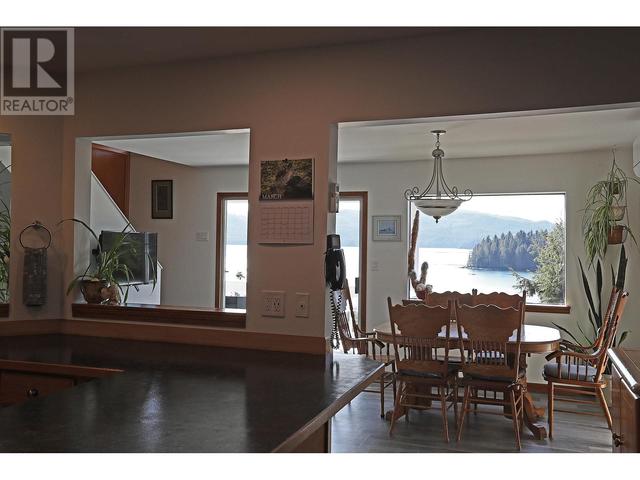 223 2nd Avenue, House detached with 5 bedrooms, 5 bathrooms and null parking in Queen Charlotte BC | Image 22