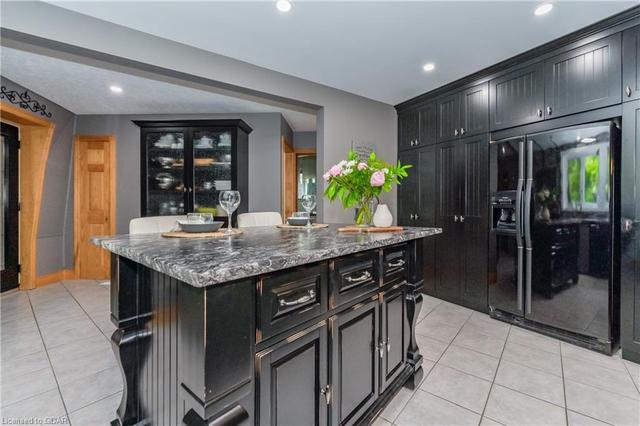 8261 Sideroad 30, House detached with 3 bedrooms, 2 bathrooms and 10 parking in Centre Wellington ON | Image 9