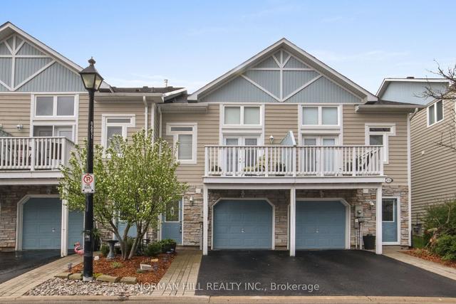 1048 On Bogart Cir, Townhouse with 2 bedrooms, 3 bathrooms and 2 parking in Newmarket ON | Image 1