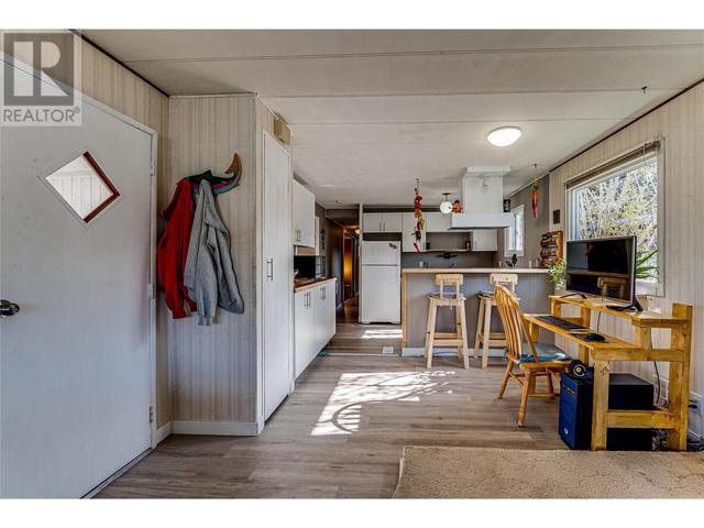 36 - 6902 Okanagan Landing Rd, House other with 3 bedrooms, 1 bathrooms and 2 parking in Vernon BC | Image 14