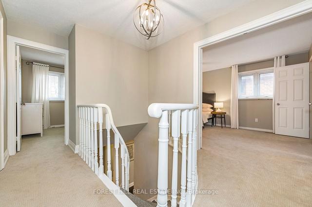1030 Hedge Dr, House detached with 4 bedrooms, 4 bathrooms and 6 parking in Mississauga ON | Image 10