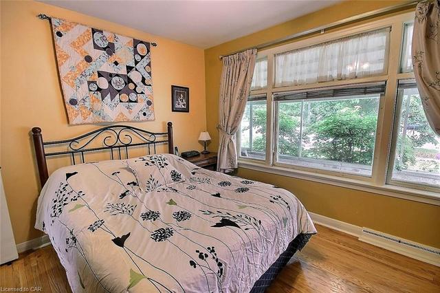 186 East Avenue, House detached with 4 bedrooms, 2 bathrooms and 6 parking in Kitchener ON | Image 14