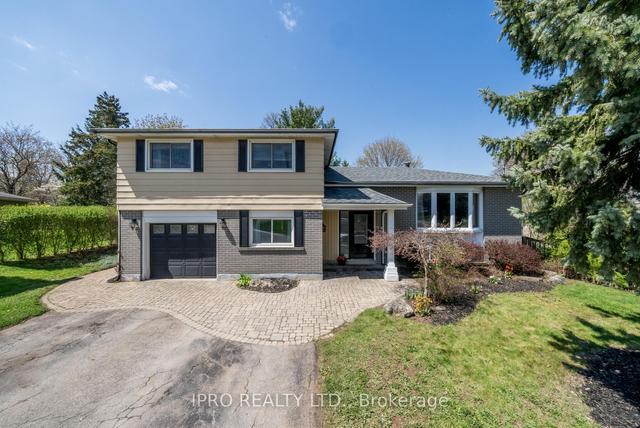 18 Joycelyn Cres, House detached with 4 bedrooms, 2 bathrooms and 5 parking in Halton Hills ON | Image 1