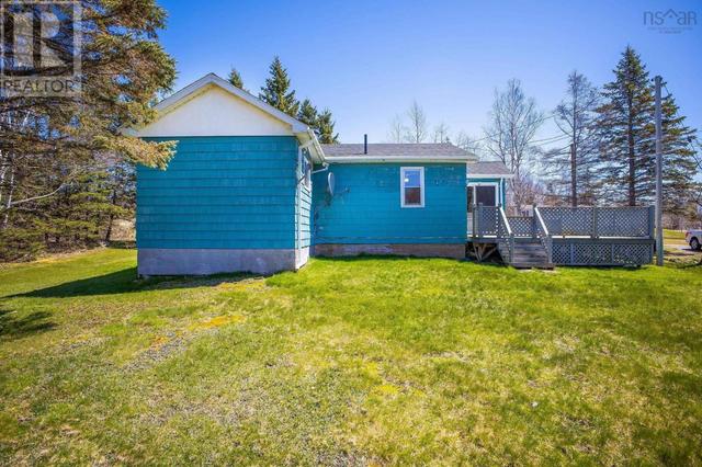 199 Pomquet Point One Road, House detached with 2 bedrooms, 1 bathrooms and null parking in Antigonish, Subd. B NS | Image 4