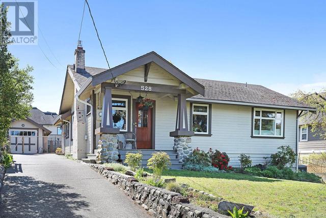 528 3rd St, House detached with 2 bedrooms, 2 bathrooms and 2 parking in Courtenay BC | Image 1