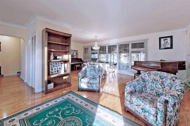 2621 Bayview Ave, House detached with 3 bedrooms, 3 bathrooms and 6 parking in Toronto ON | Image 17