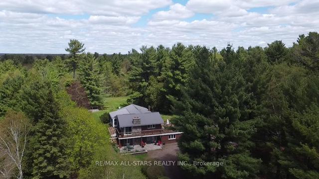 3374 Elm Tree Rd, House detached with 3 bedrooms, 3 bathrooms and 13 parking in Kawartha Lakes ON | Image 1
