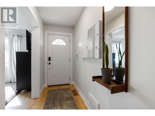 1821 Ethel St, House detached with 4 bedrooms, 3 bathrooms and 4 parking in Kelowna BC | Image 21