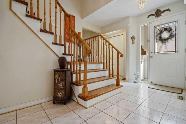 7248 Danton Prom, House detached with 4 bedrooms, 3 bathrooms and 4 parking in Mississauga ON | Image 37