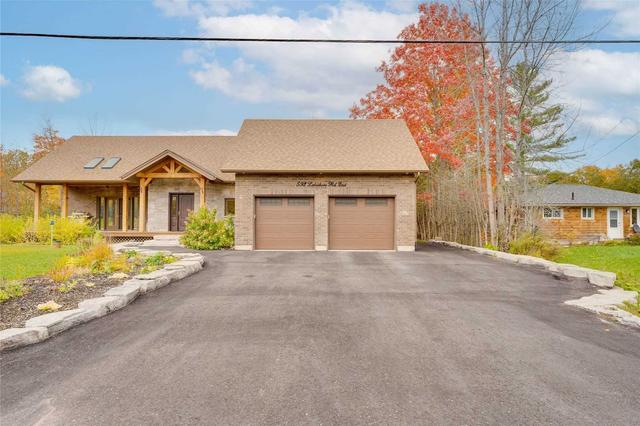 592 Lakeshore Rd E, House detached with 3 bedrooms, 2 bathrooms and 8 parking in Oro Medonte ON | Image 12