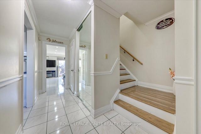 33 Ebby Ave, House semidetached with 3 bedrooms, 4 bathrooms and 3 parking in Brampton ON | Image 37