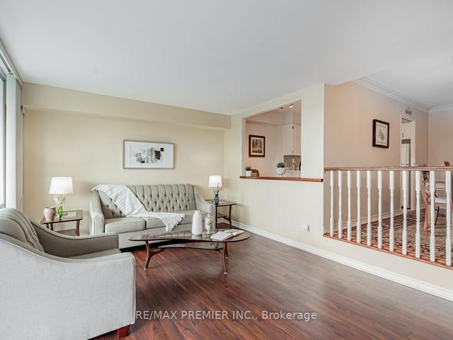 301 - 270 Scarlett Rd, Condo with 2 bedrooms, 2 bathrooms and 1 parking in Toronto ON | Image 27