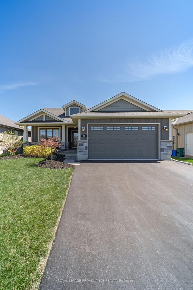 21 Butternut Ct, House detached with 3 bedrooms, 3 bathrooms and 3 parking in Belleville ON | Image 12