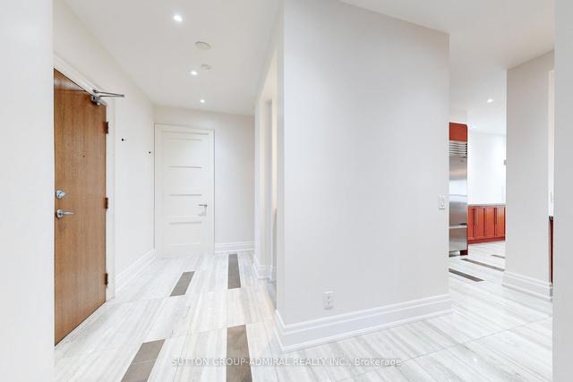 ph3 - 60 Disera Dr, Condo with 3 bedrooms, 3 bathrooms and 2 parking in Vaughan ON | Image 34