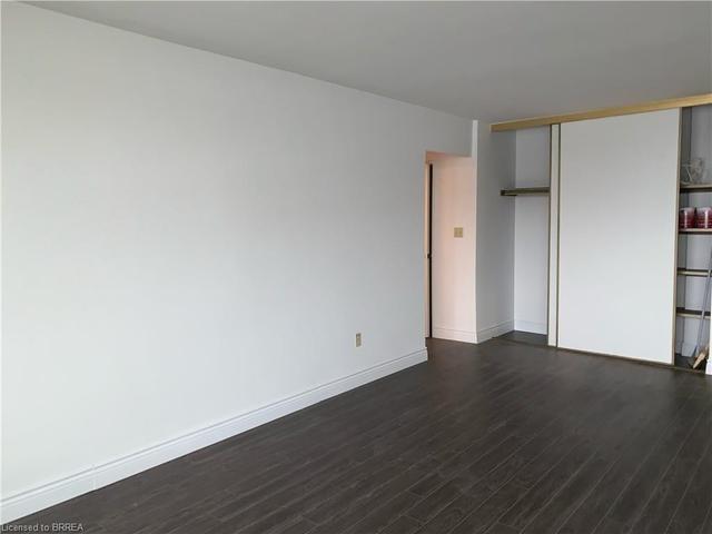 412 - 1 Massey Sq, Condo with 1 bedrooms, 1 bathrooms and 0 parking in Toronto ON | Image 8