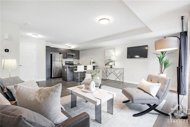 298 Zenith Private, House attached with 2 bedrooms, 2 bathrooms and 1 parking in Ottawa ON | Image 5
