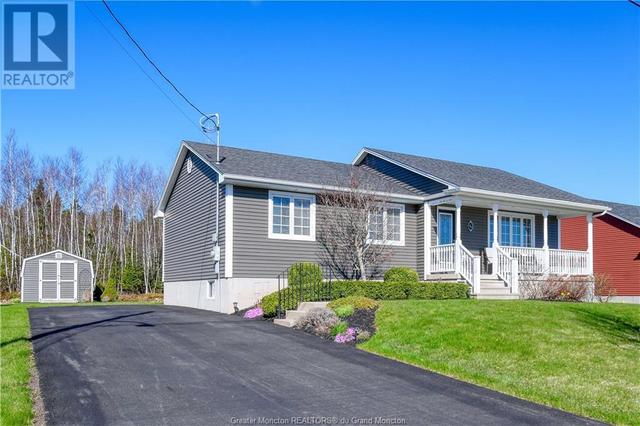 66 Squire Ave, House detached with 3 bedrooms, 2 bathrooms and null parking in Riverview NB | Image 1