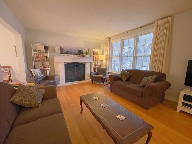 23 Shouldice Ct, House detached with 4 bedrooms, 3 bathrooms and 3 parking in Toronto ON | Image 9