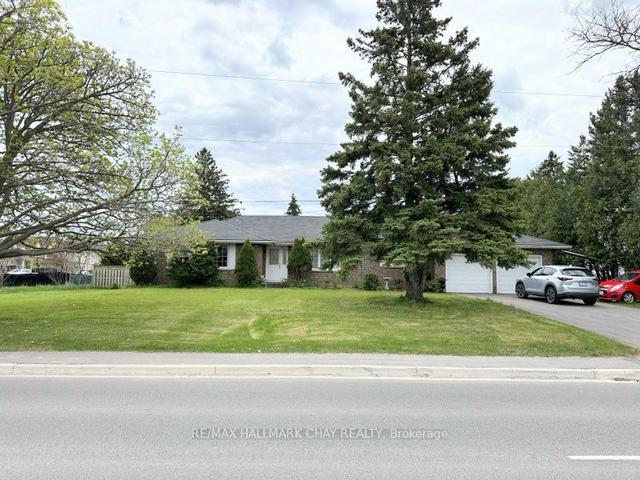 569 Mapleview Dr E, House detached with 3 bedrooms, 2 bathrooms and 6 parking in Barrie ON | Image 1