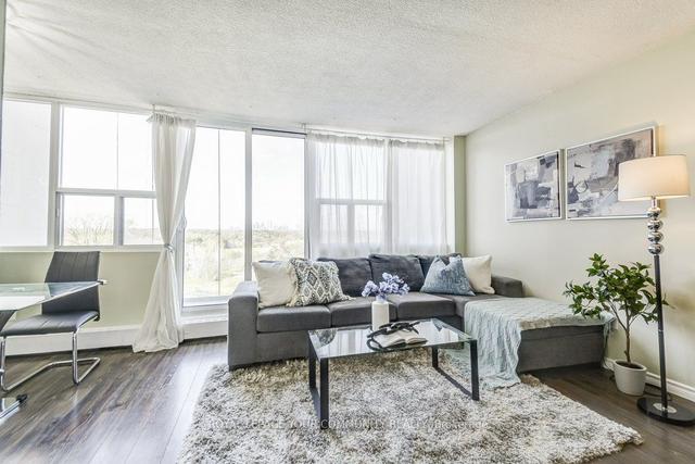 720 - 2121 Roche Ct, Condo with 3 bedrooms, 2 bathrooms and 1 parking in Mississauga ON | Image 36