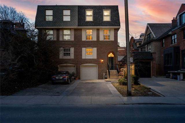 1 Admiral Rd, House semidetached with 4 bedrooms, 3 bathrooms and 3 parking in Toronto ON | Image 1