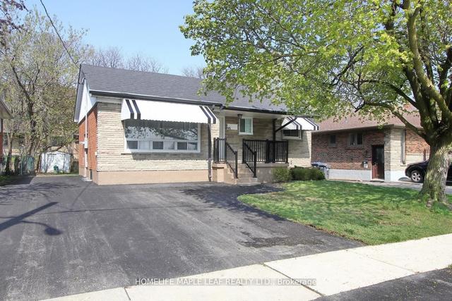46 Trueman St, House detached with 3 bedrooms, 2 bathrooms and 5 parking in Brampton ON | Image 23